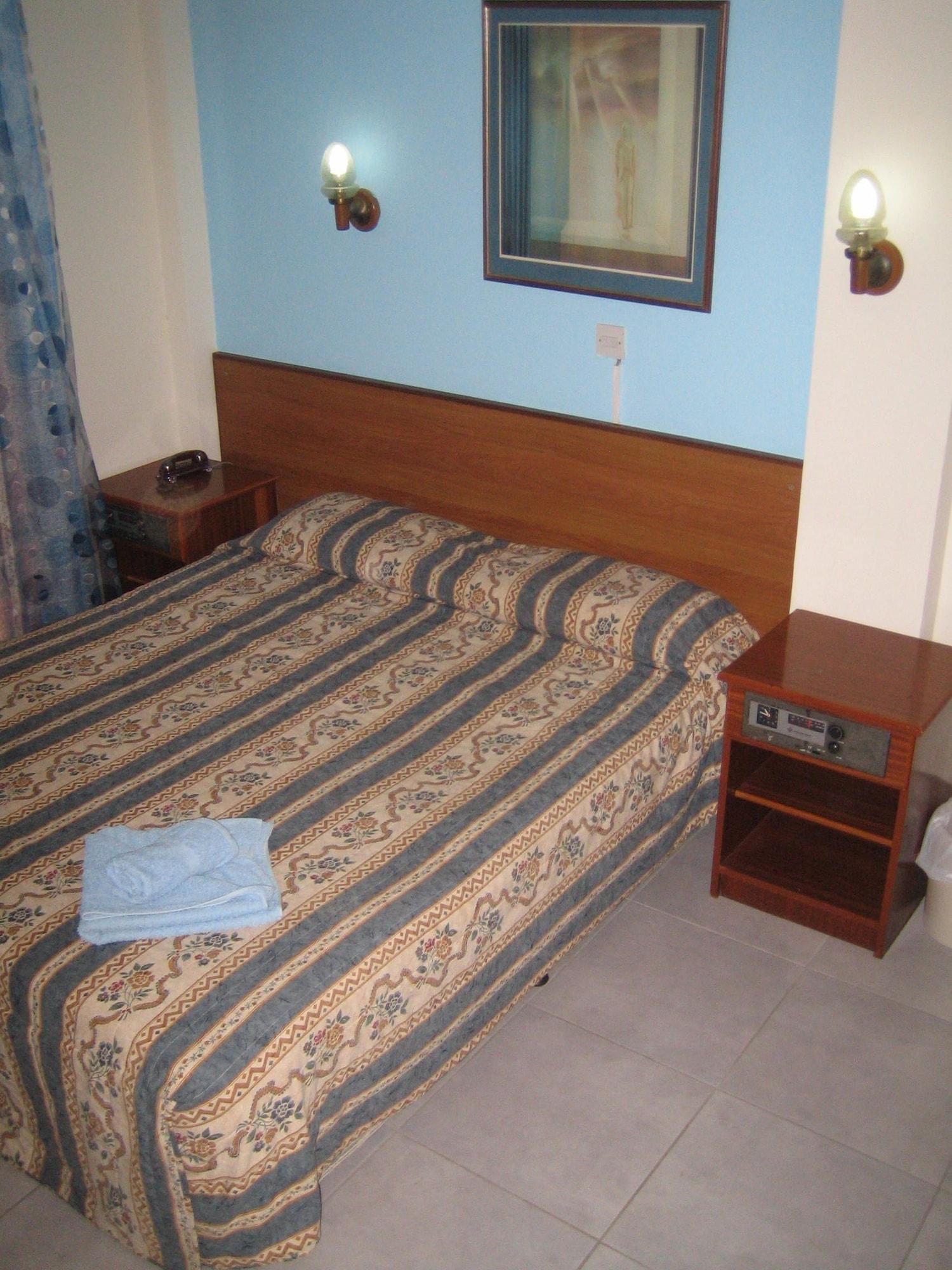 Onisillos Hotel Larnaca Esterno foto