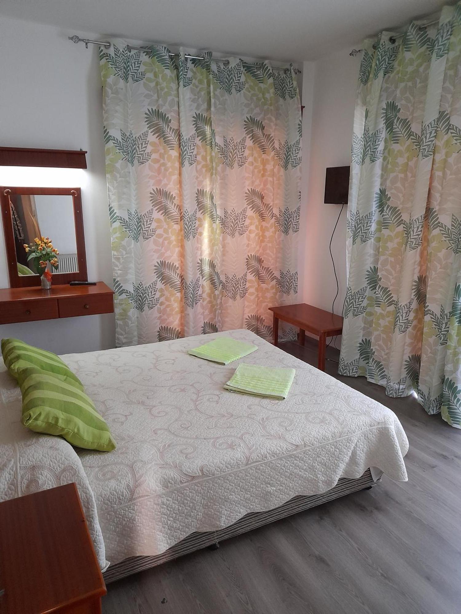 Onisillos Hotel Larnaca Esterno foto