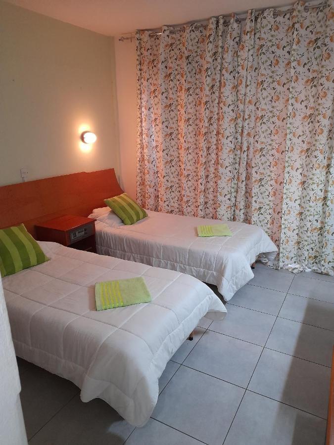 Onisillos Hotel Larnaca Esterno foto
