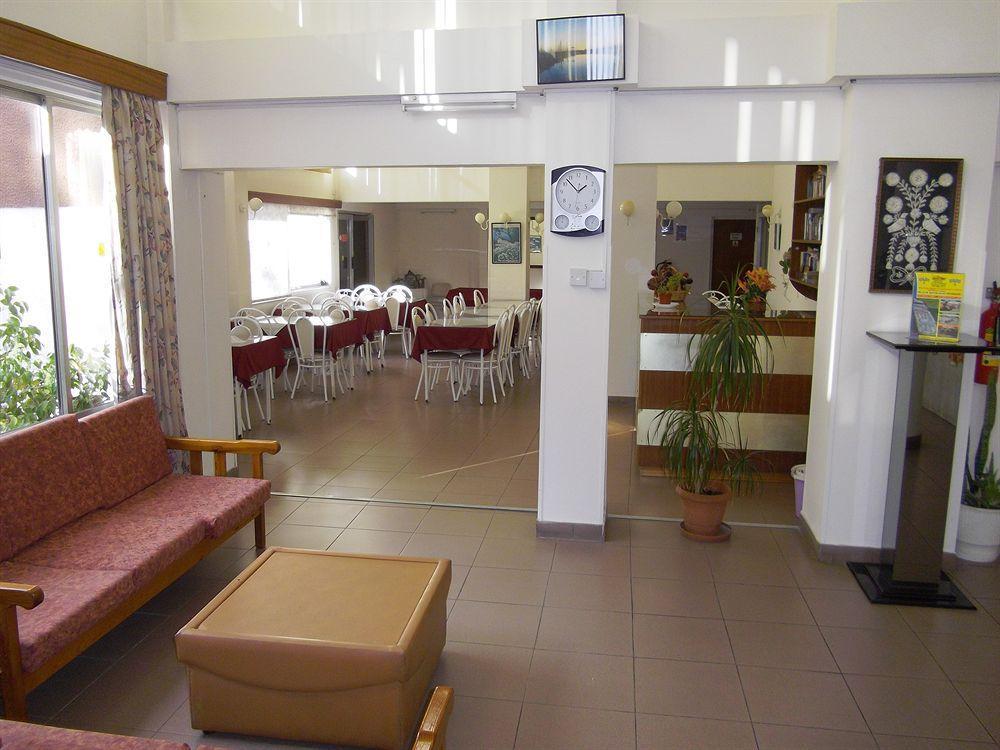 Onisillos Hotel Larnaca Esterno foto