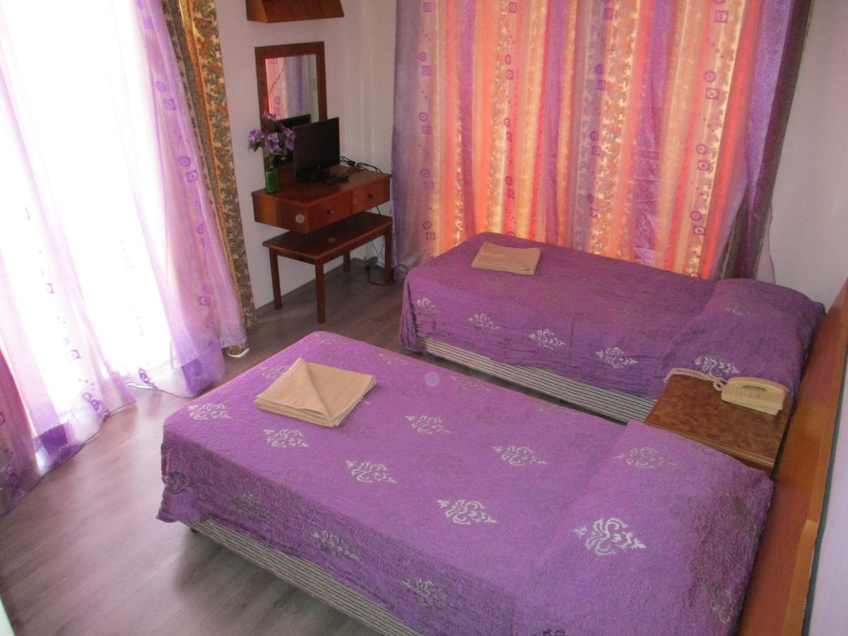 Onisillos Hotel Larnaca Esterno foto